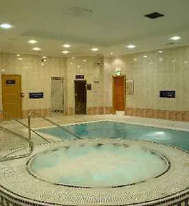 Thistle Express London Luton Hotel