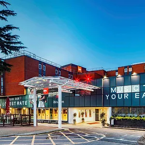 Ibis London Heathrow Airport מלון הית'רו