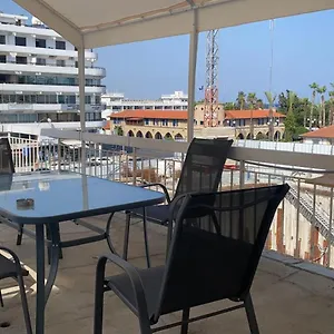 Unique 100 Meters From אכסניה לרנקה